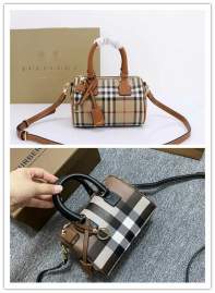 Picture of Burberry Handbags _SKUfw221782871fw
